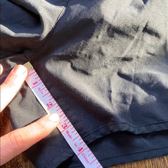 Nike shorts small - Picture 2 of 4